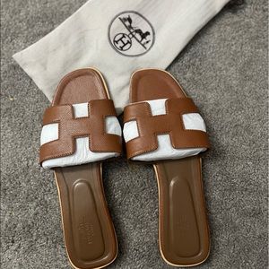 Brown leather sandal H
